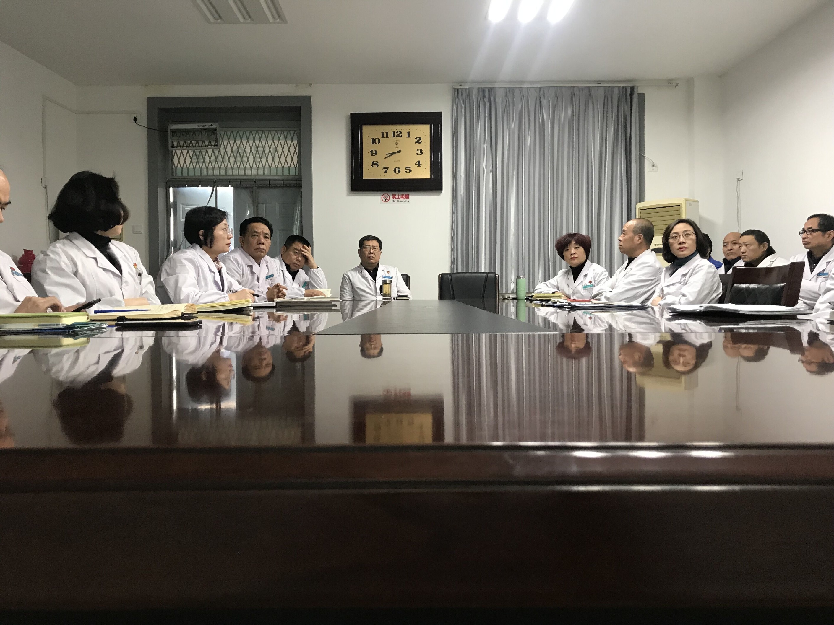 西安市第九医院召开院领导班子“讲政治、敢担当、改作风”第一专题集中交流研讨会 西安市第九医院召开院领导班子“讲政治、敢担当、改作风”第一专题集中交流研讨会