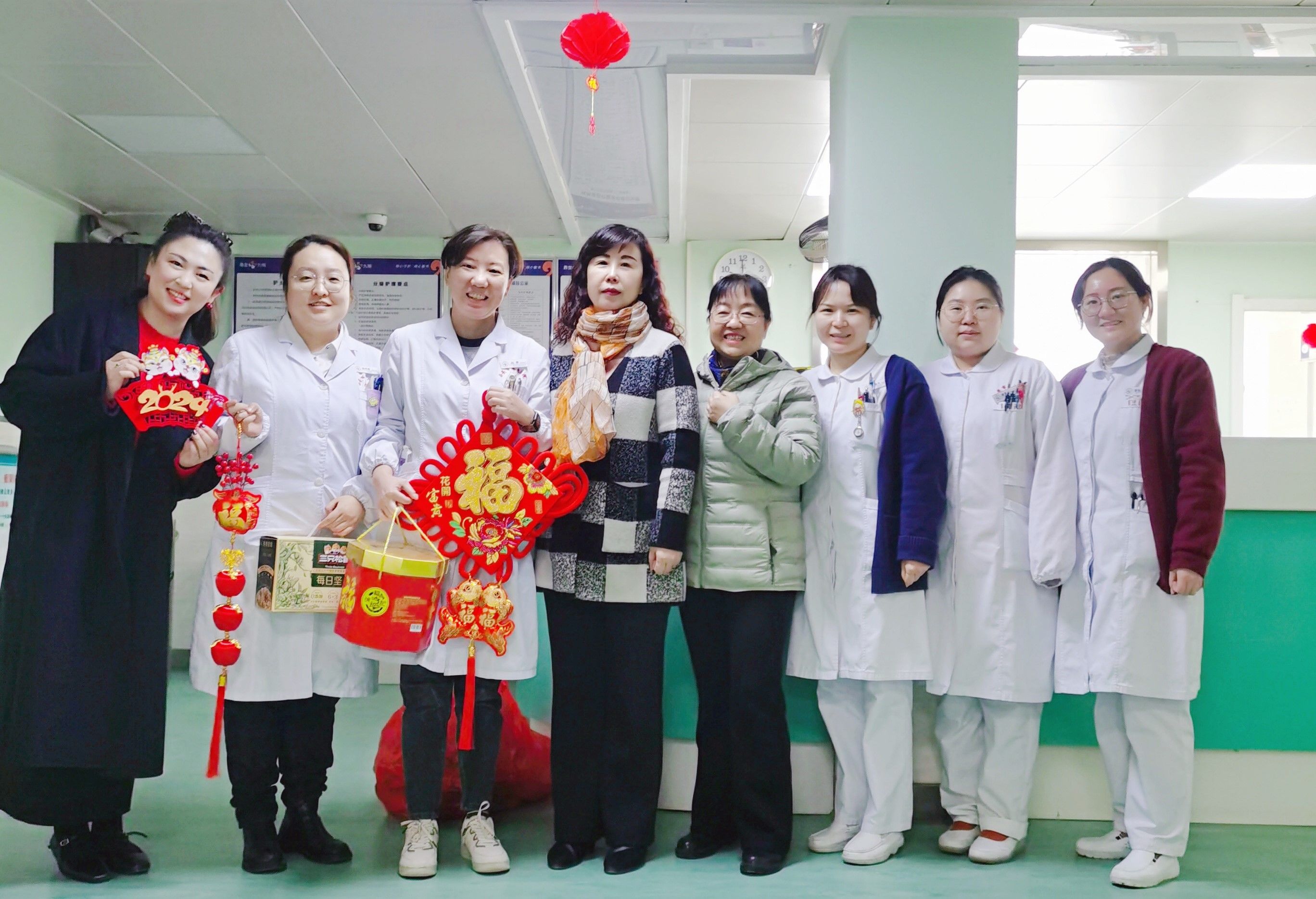 浓情关爱 致敬坚守-西安市第九医院领导班子开展春节走访慰问活动 浓情关爱 致敬坚守-西安市第九医院领导班子开展春节走访慰问活动