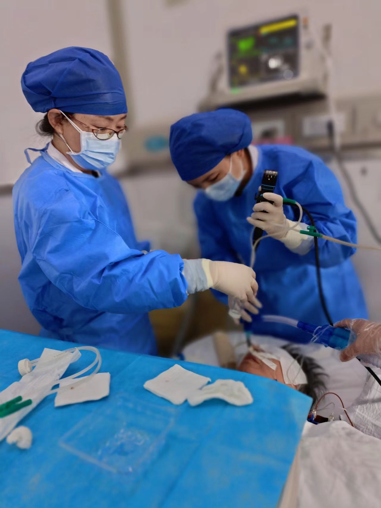 呼吸与危重症医学科,用心守护每一个生命! 呼吸与危重症医学科,用心守护每一个生命!