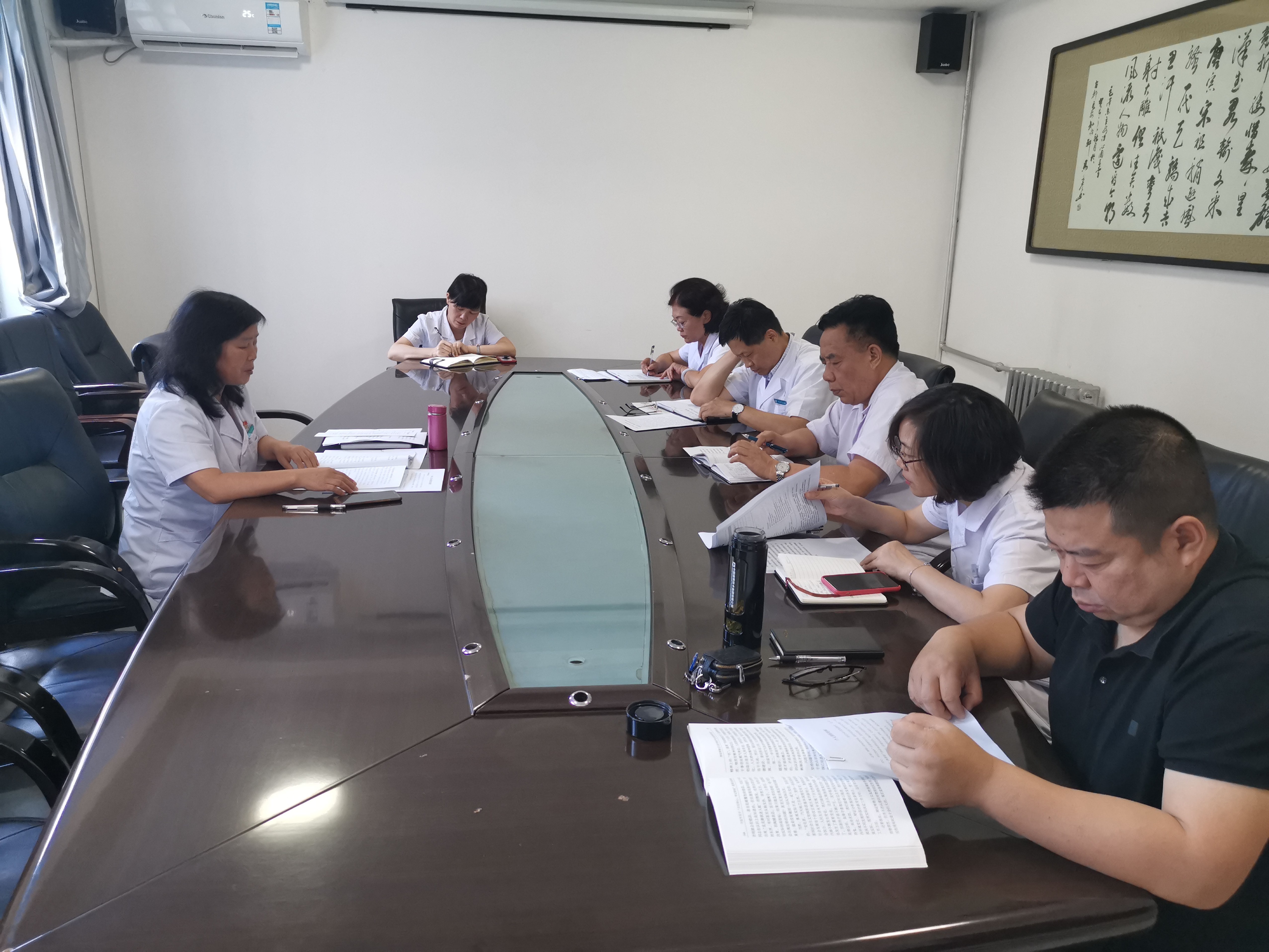 西安市第九医院召开“不忘初心、牢记使命”主题教育重点问题检视剖析会 西安市第九医院召开“不忘初心、牢记使命”主题教育重点问题检视剖析会