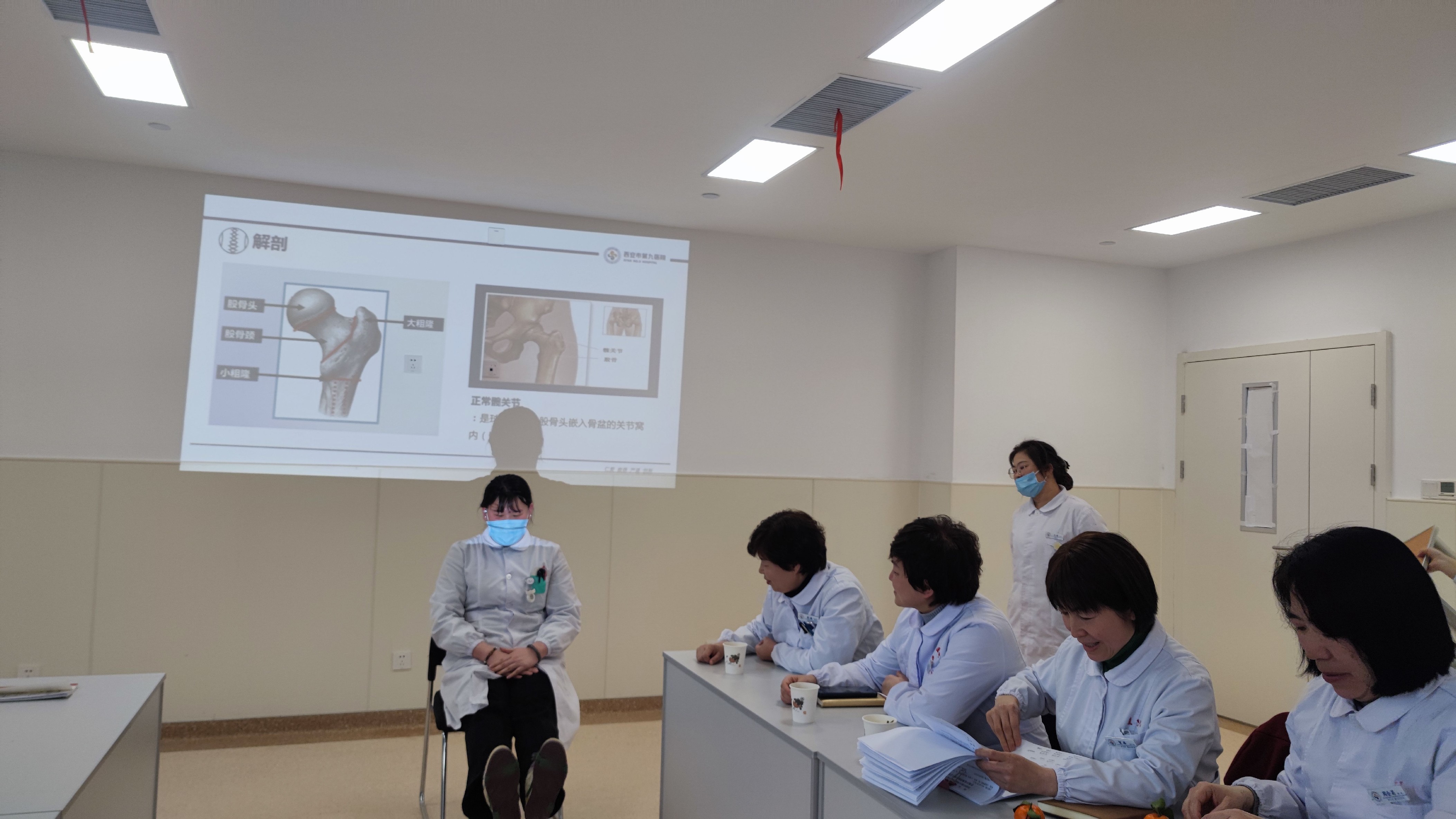 师生共进，教学相长