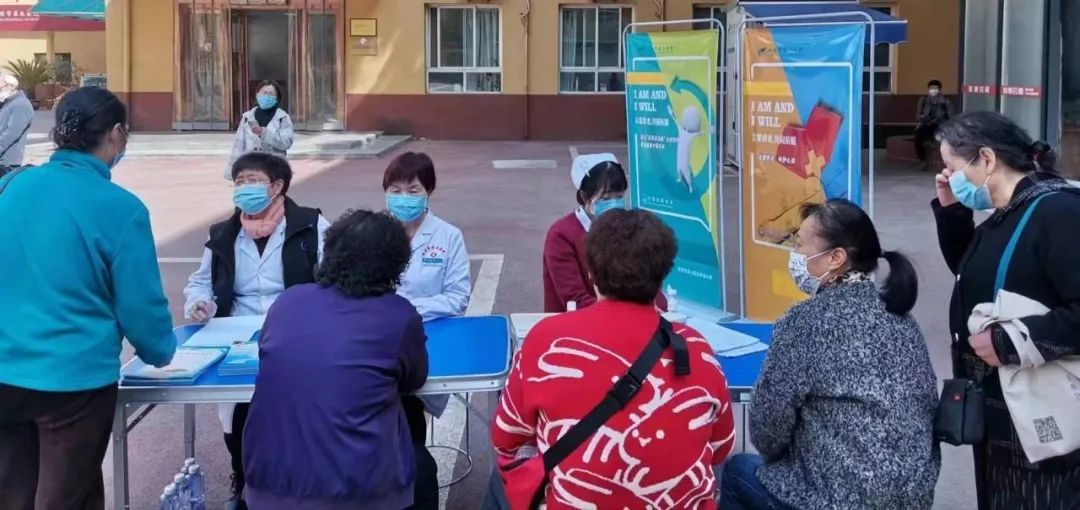 西安市第九医院肿瘤分院举办“抗癌防癌,你我同行”义诊活动 西安市第九医院肿瘤分院举办“抗癌防癌,你我同行”义诊活动