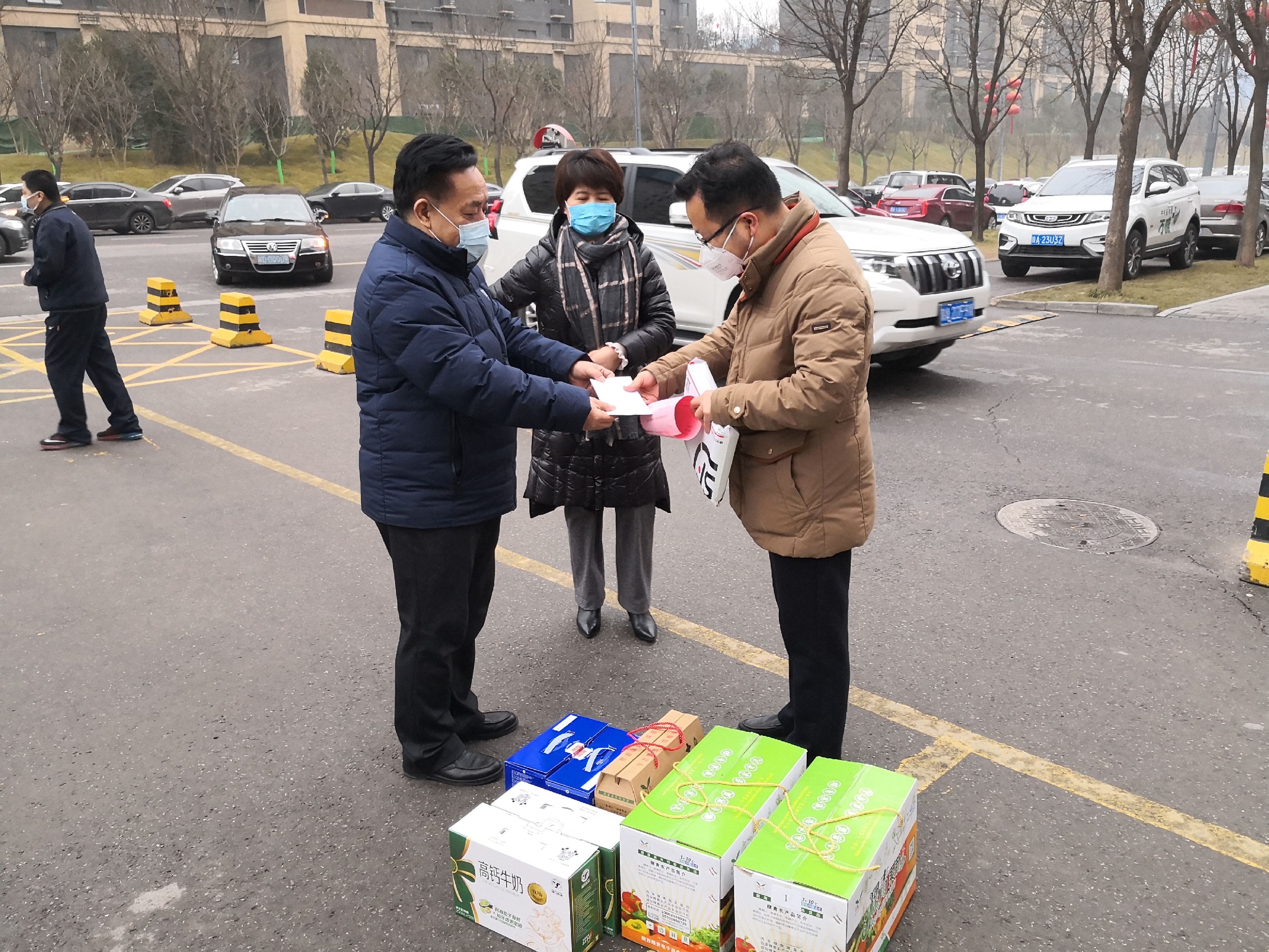 将市委市政府关怀送达我院驰援武汉医疗队队员家属 将市委市政府关怀送达我院驰援武汉医疗队队员家属