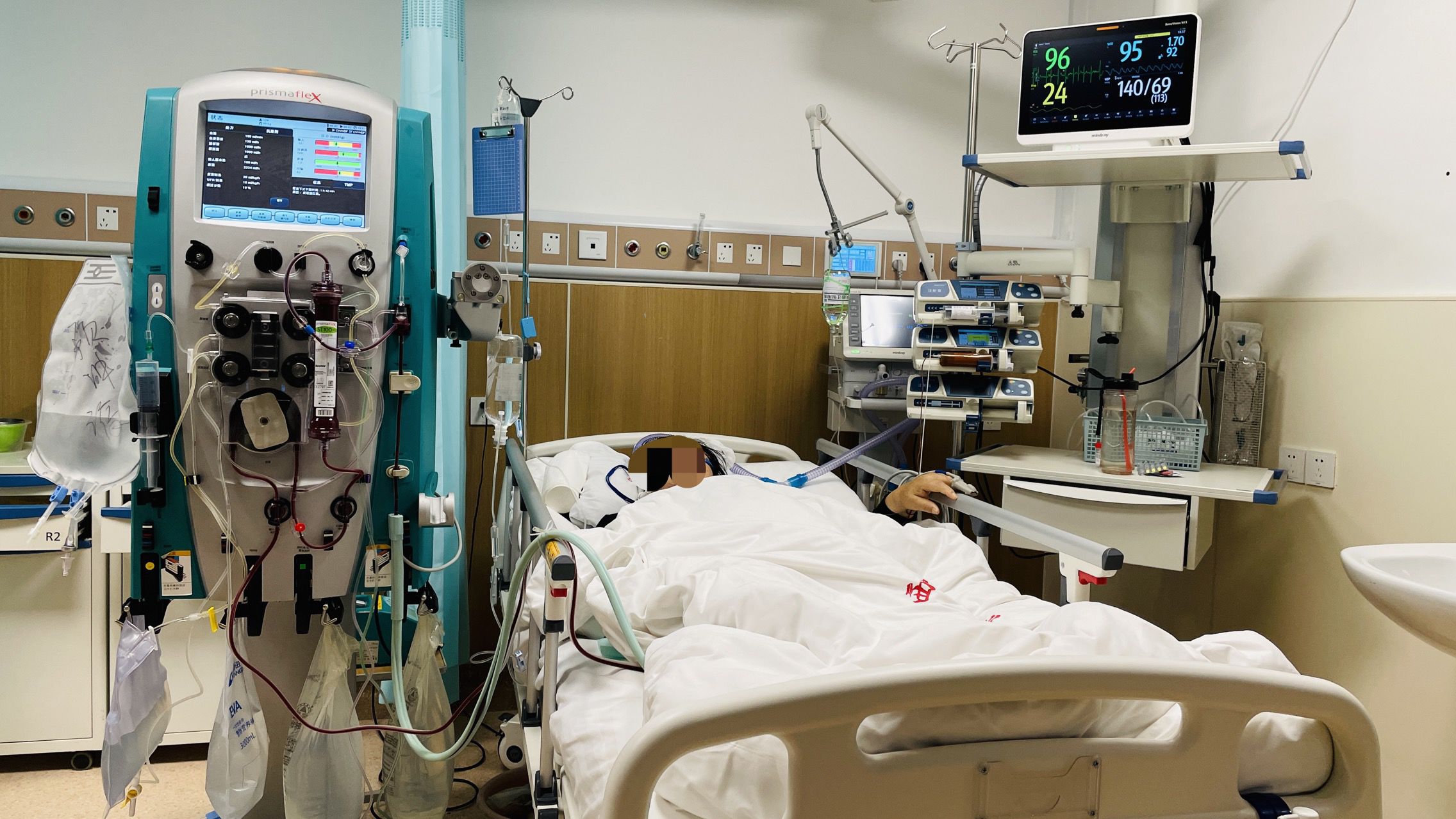 呼吸与危重症医学科,用心守护每一个生命! 呼吸与危重症医学科,用心守护每一个生命!