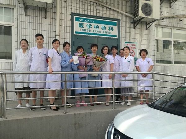 西安市第九医院用这样的方式度过首个“中国医师节”