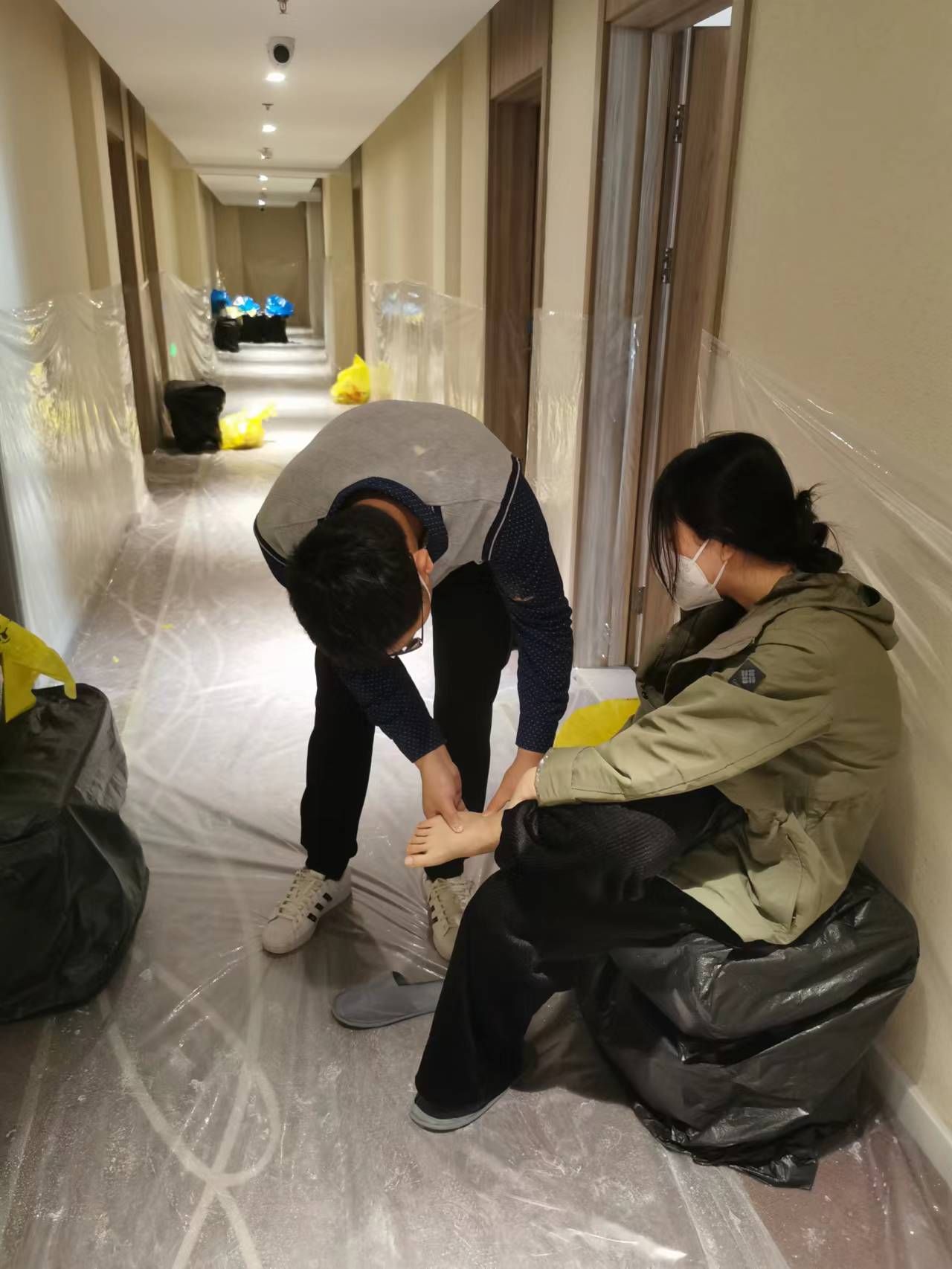 在阳光下——西安市第九医院驰援吉林抗疫纪实(四) 核酸采样八组 在阳光下——西安市第九医院驰援吉林抗疫纪实(四) 核酸采样八组
