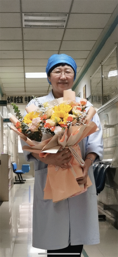 《最美职工》咸阳党支部––赵慧 《最美职工》咸阳党支部––赵慧
