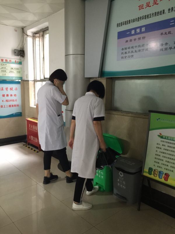 多科联合检查 助力生活垃圾分类在起始日顺利推进 多科联合检查 助力生活垃圾分类在起始日顺利推进