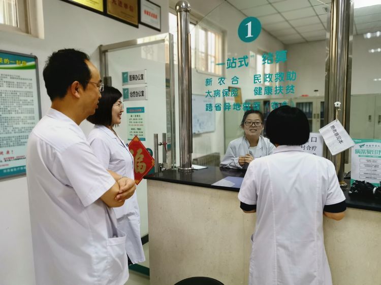 多科联合检查 助力生活垃圾分类在起始日顺利推进 多科联合检查 助力生活垃圾分类在起始日顺利推进