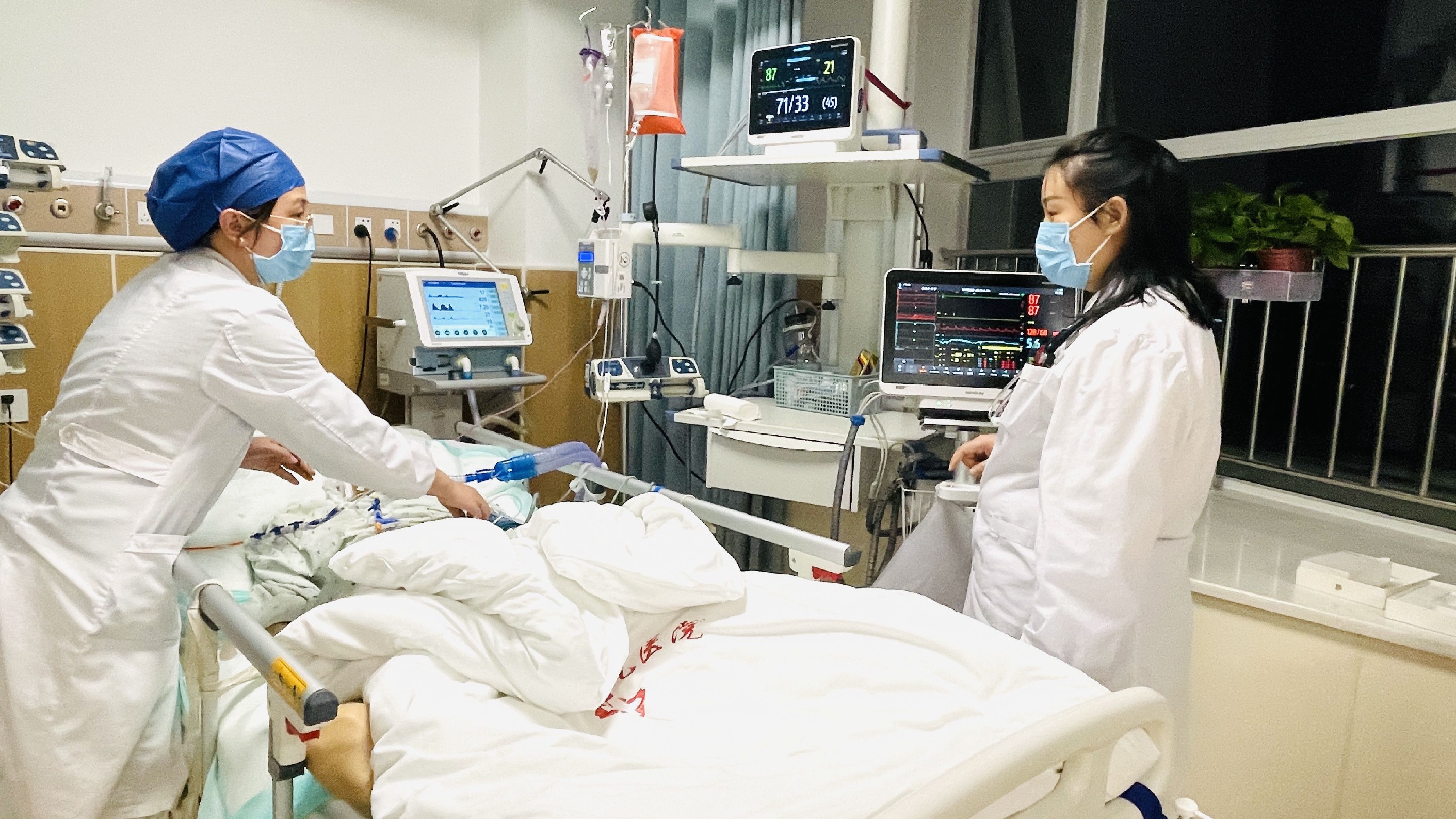 呼吸与危重症医学科,用心守护每一个生命! 呼吸与危重症医学科,用心守护每一个生命!