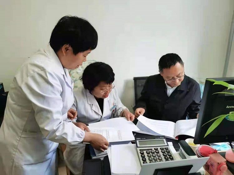 市卫生健康委专家组一行到市九院进行大型医院巡查 市卫生健康委专家组一行到市九院进行大型医院巡查