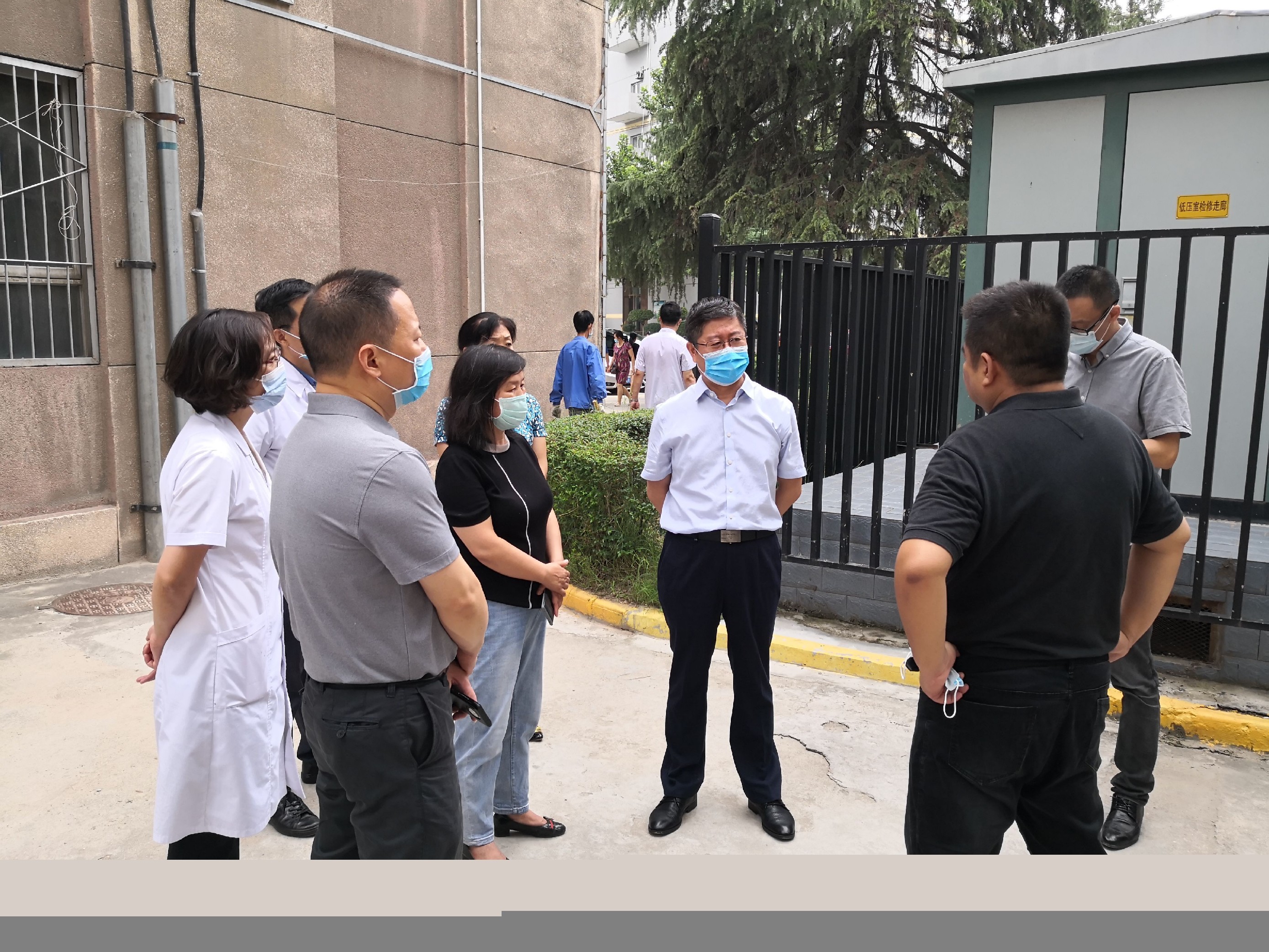 西安市卫生健康委员会主任刘顺智 莅临西安市第九医院督导检查工作 西安市卫生健康委员会主任刘顺智 莅临西安市第九医院督导检查工作
