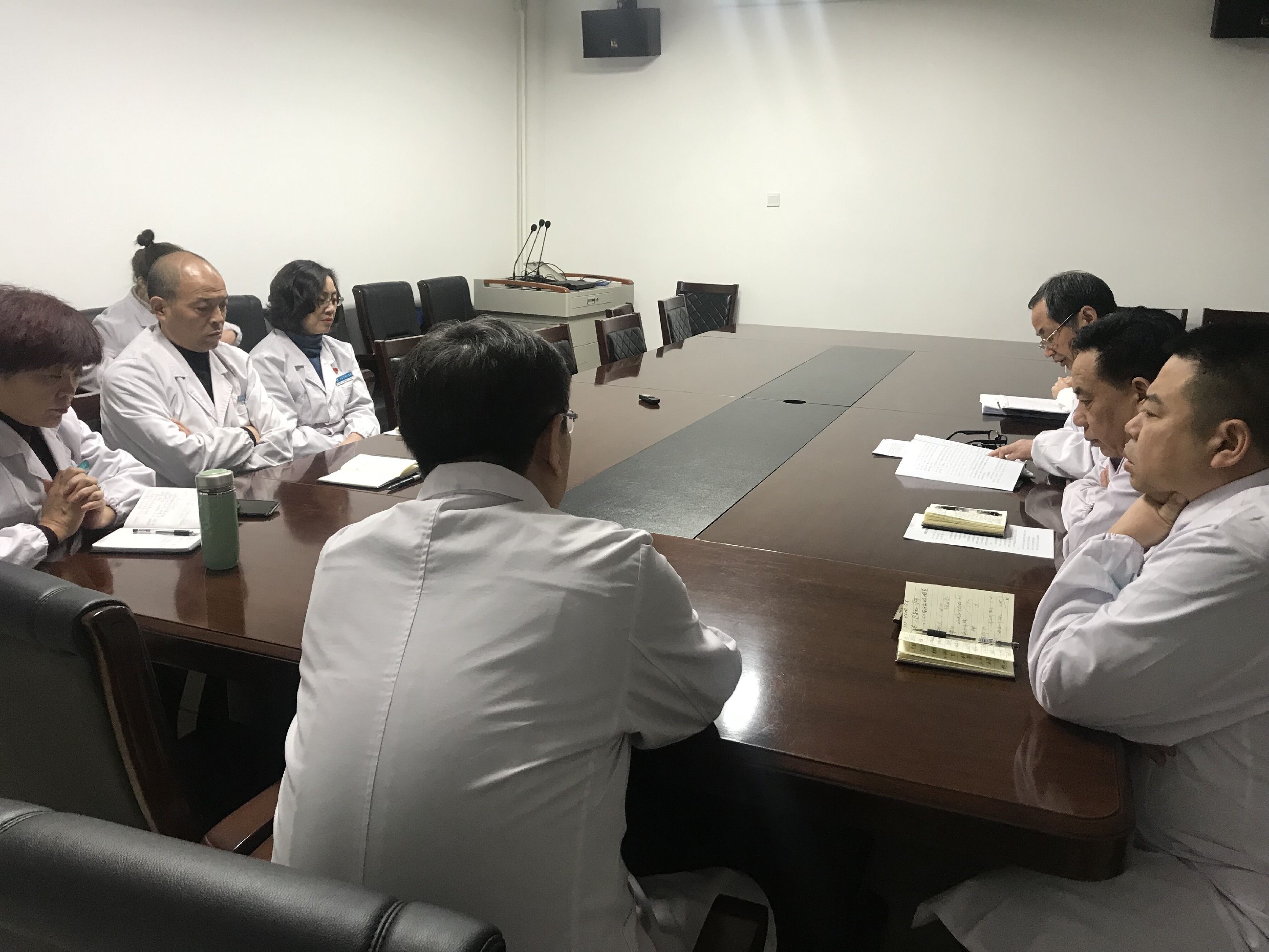 西安市第九医院召开院领导班子“讲政治、敢担当、改作风”第一专题集中交流研讨会 西安市第九医院召开院领导班子“讲政治、敢担当、改作风”第一专题集中交流研讨会