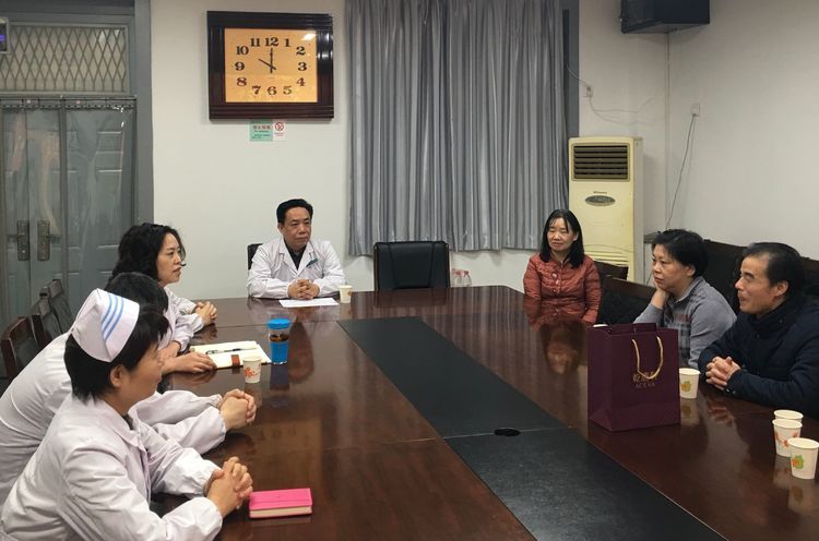 温馨欢送会 浓浓惜别情 温馨欢送会 浓浓惜别情