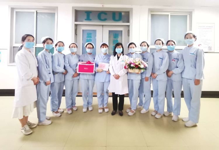 西安市第九医院组织慰问一线护理人员 西安市第九医院组织慰问一线护理人员