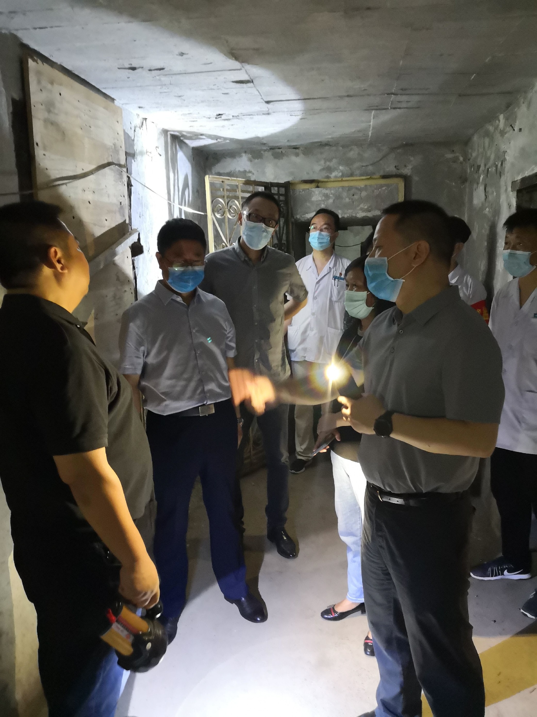 西安市卫生健康委员会主任刘顺智 莅临西安市第九医院督导检查工作 西安市卫生健康委员会主任刘顺智 莅临西安市第九医院督导检查工作