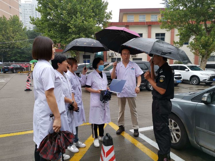 多科联合检查 助力生活垃圾分类在起始日顺利推进 多科联合检查 助力生活垃圾分类在起始日顺利推进