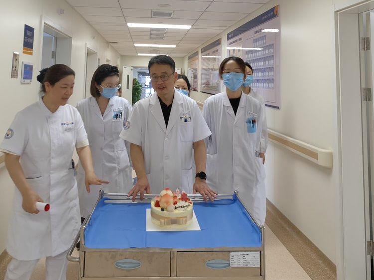 百岁老人的特殊生日 百岁老人的特殊生日
