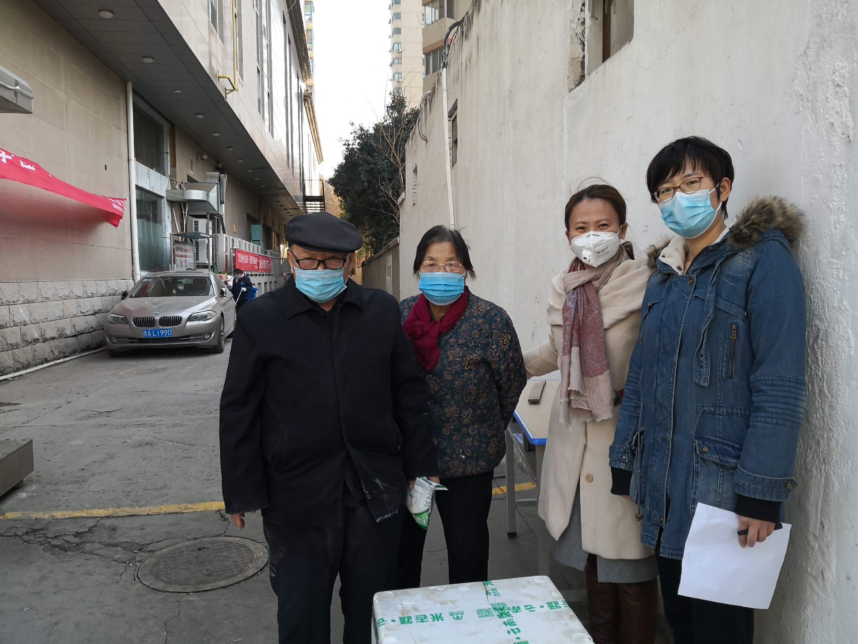 你冲锋一线 我保障后方 你冲锋一线 我保障后方