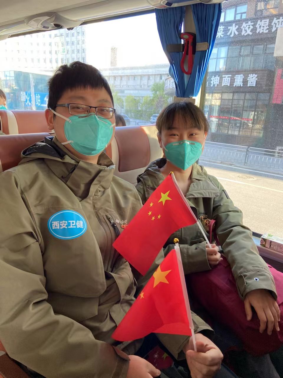 在阳光下——西安市第九医院驰援吉林抗疫纪实(四) 核酸采样八组 在阳光下——西安市第九医院驰援吉林抗疫纪实(四) 核酸采样八组