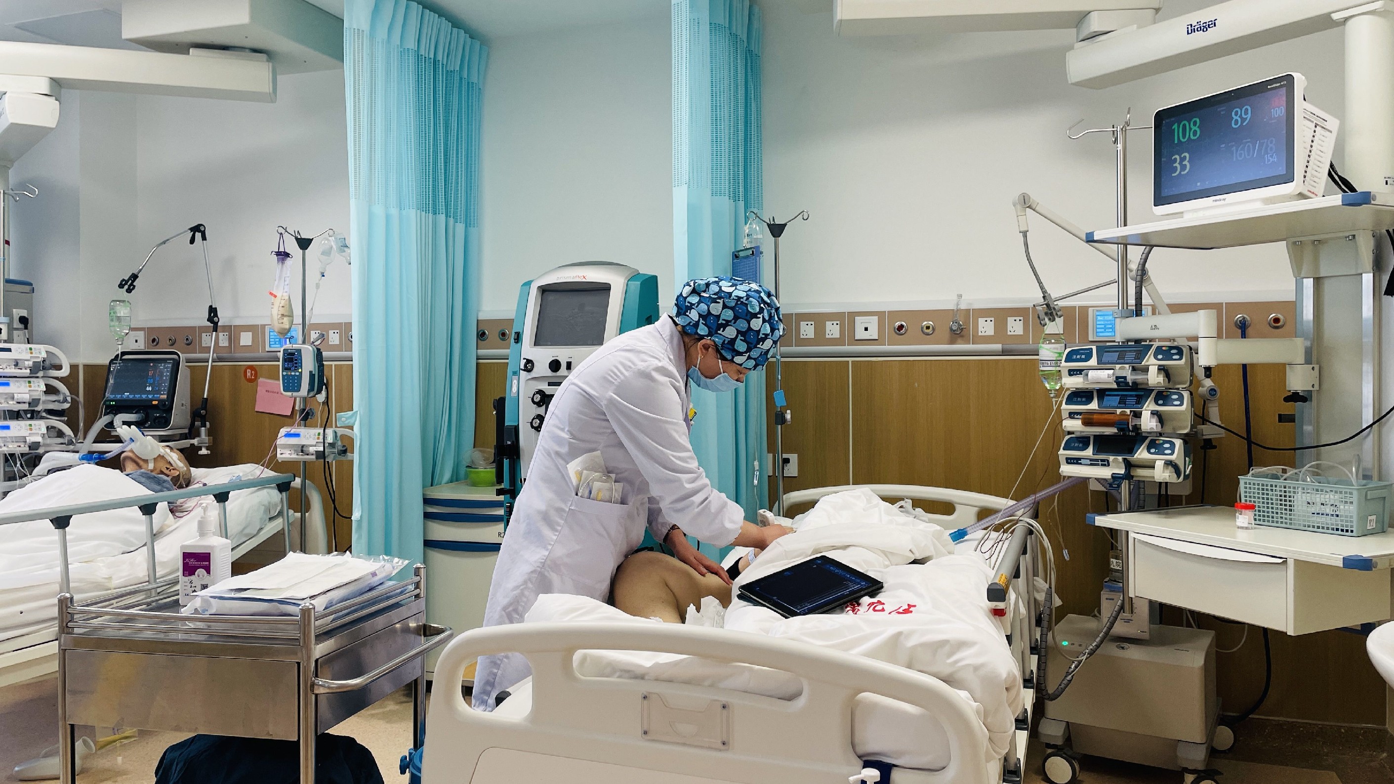 呼吸与危重症医学科,用心守护每一个生命! 呼吸与危重症医学科,用心守护每一个生命!