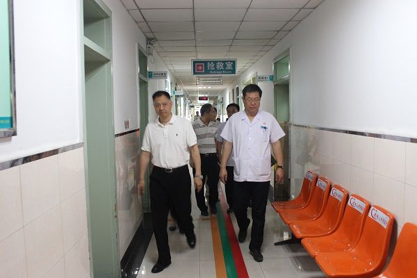 西安市委宣传部副部长、市文明办主任关相林一行受邀莅临市九院指导文明城市与文明单位创建工作 西安市委宣传部副部长、市文明办主任关相林一行受邀莅临市九院指导文明城市与文明单位创建工作