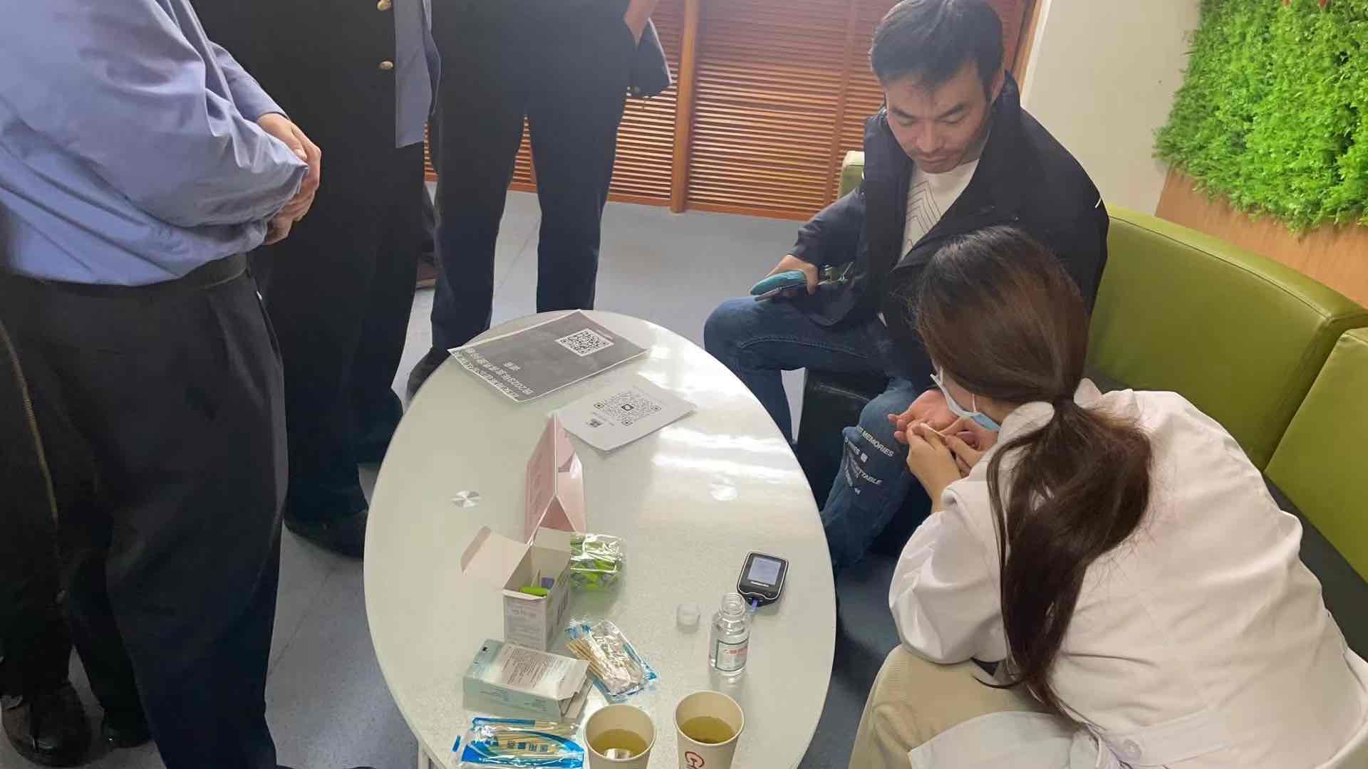 情暖冬至,为铁路一线职工送温暖 情暖冬至,为铁路一线职工送温暖