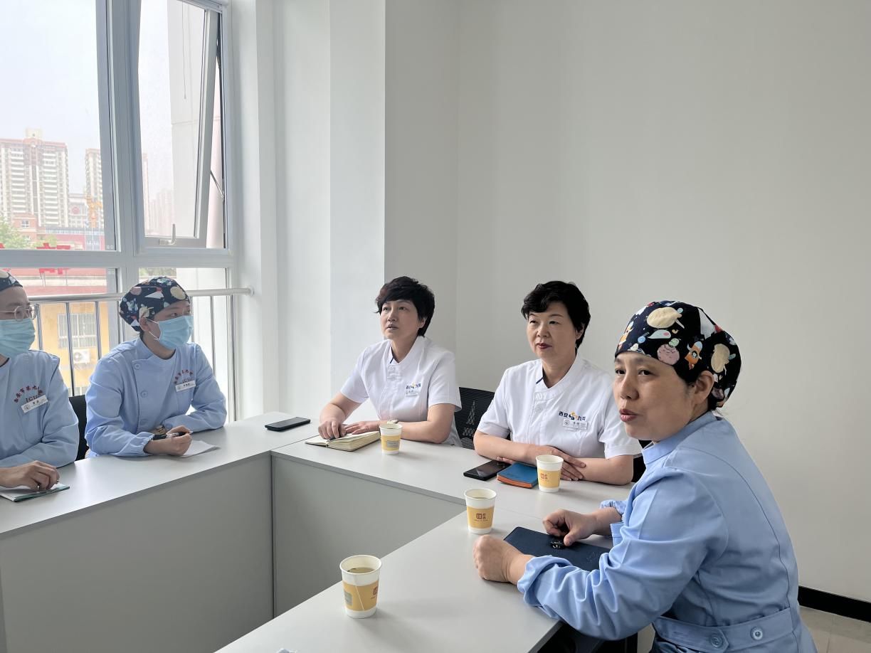 护理查房展风采 教学相长促提升 护理查房展风采 教学相长促提升